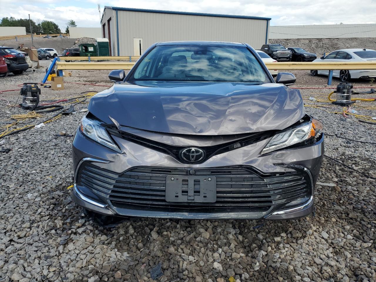 2022 Toyota Camry Xle - Image 5