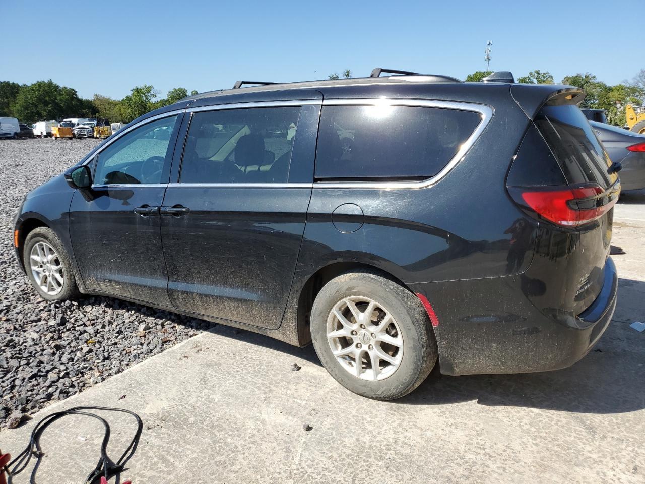 2022 Chrysler Pacifica Touring L - Фото 2