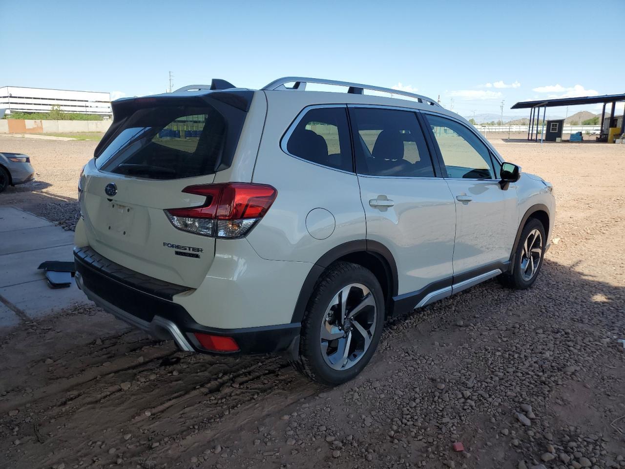2024 Subaru Forester Touring - Фото 3