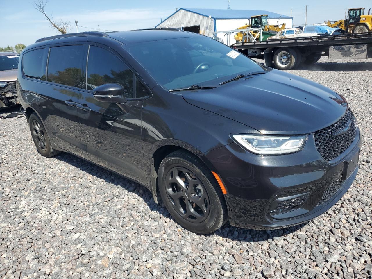 2021 Chrysler Pacifica Hybrid Limited - Фото 4