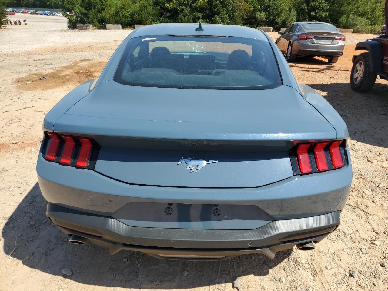 2025 Ford Mustang - Фото 6