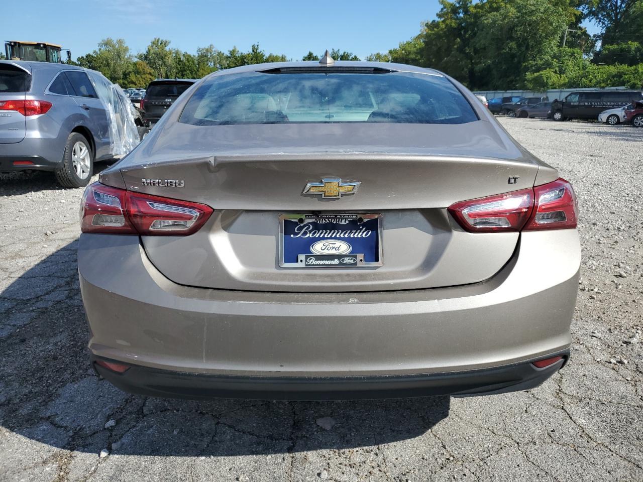 2022 Chevrolet Malibu - Фото 6