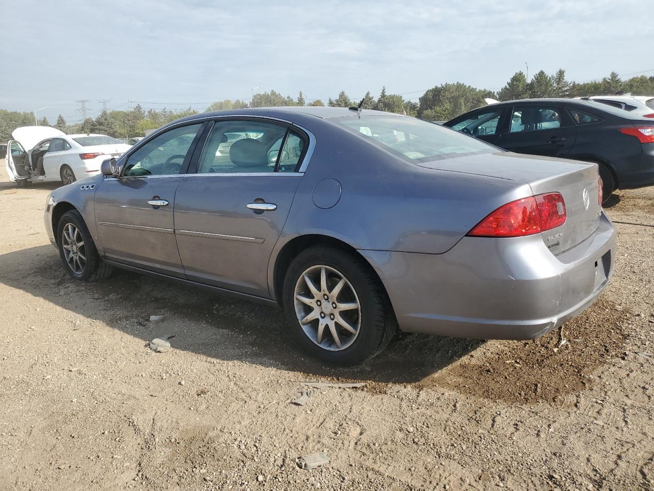 2007 Buick Lucerne Cxl - Image 2
