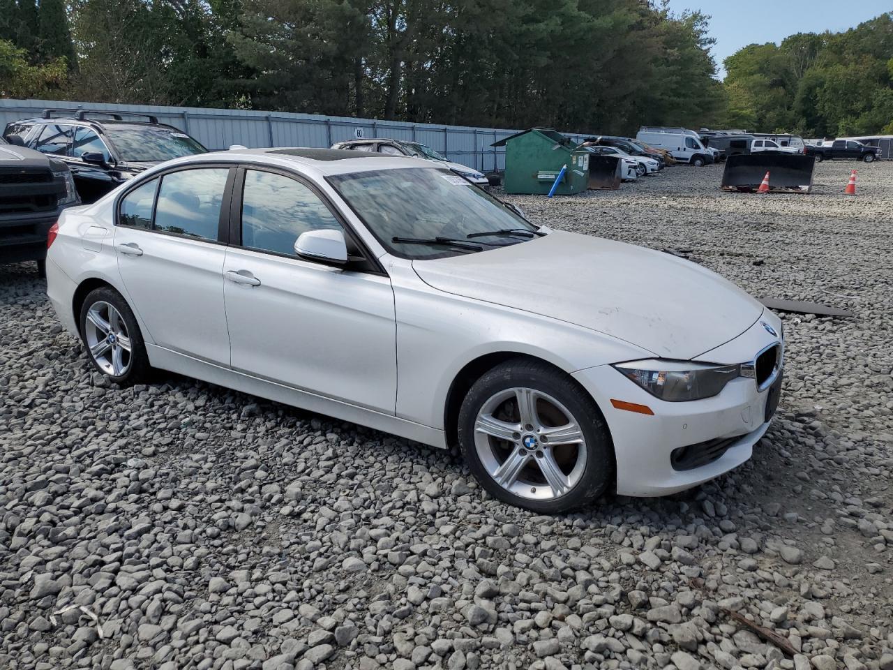 2015 BMW 328 Xi Sulev - Image 4