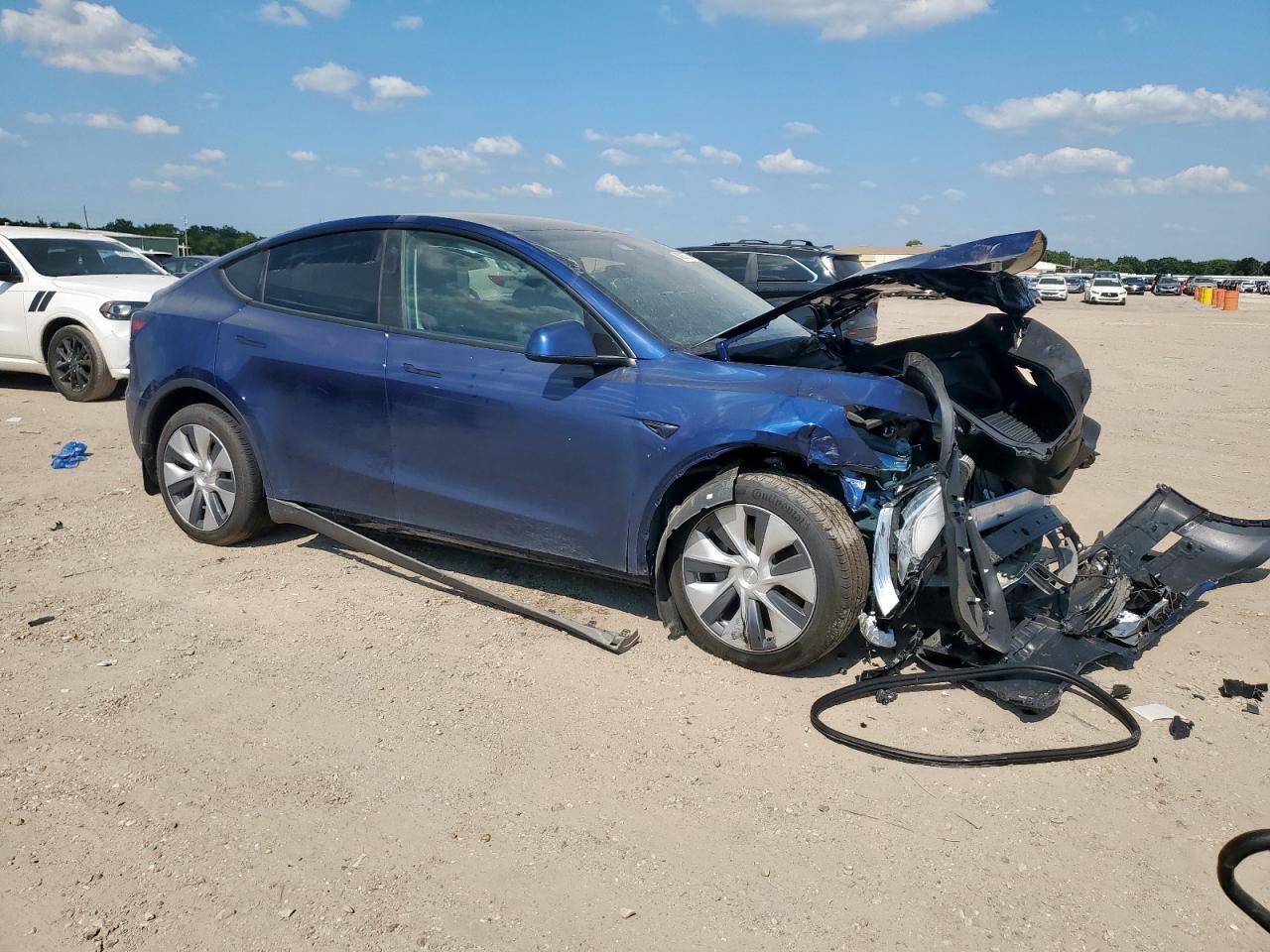 2023 Tesla Model Y - Фото 4