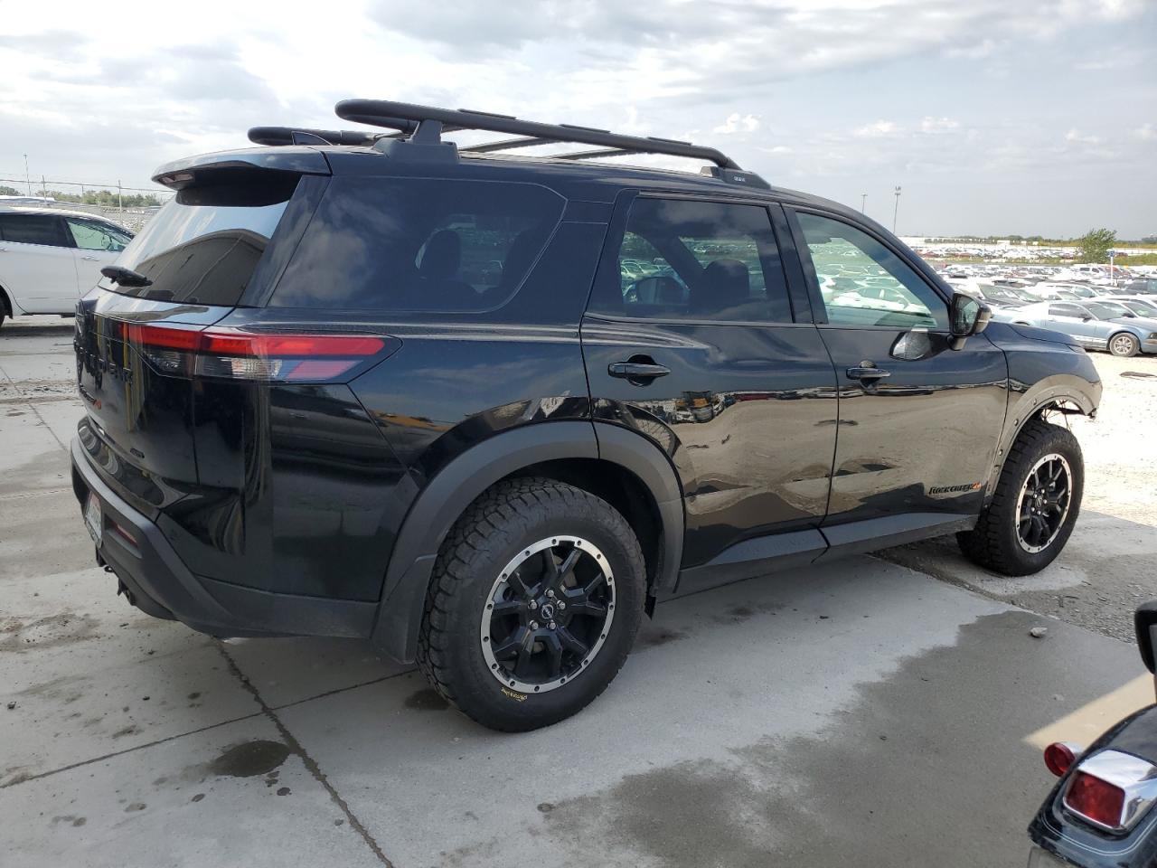 2025 Nissan Pathfinder Rock Creek - Фото 3