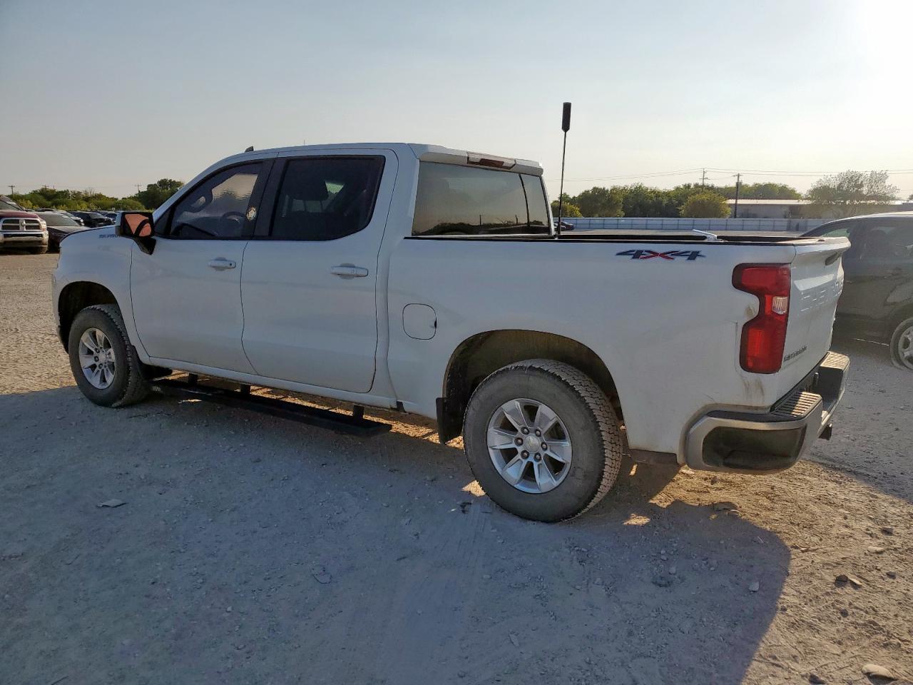 2019 Chevrolet Silverado K1500 Lt - Фото 2