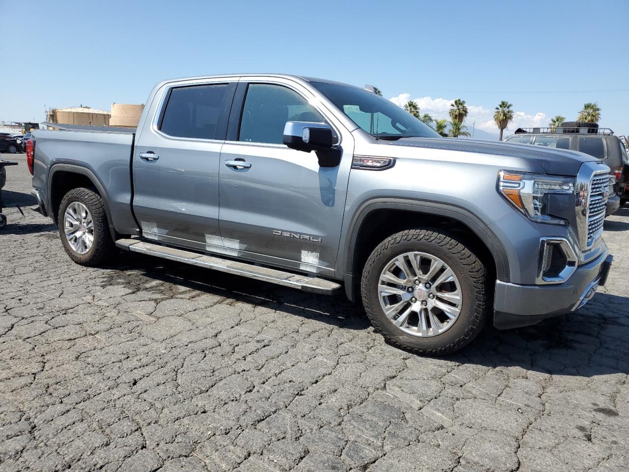 2020 GMC Sierra - Image 4