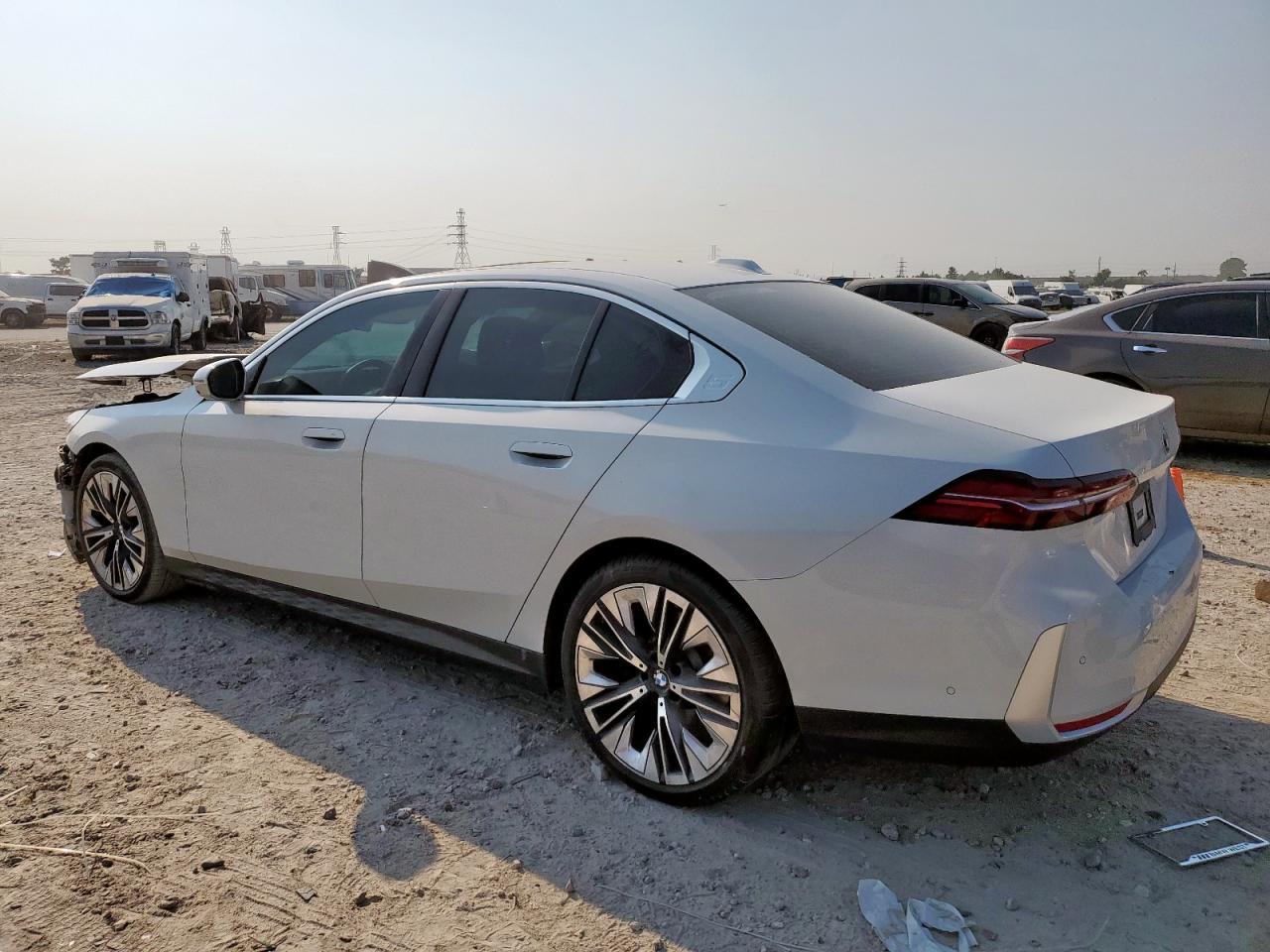 2024 BMW 530 I - Image 2