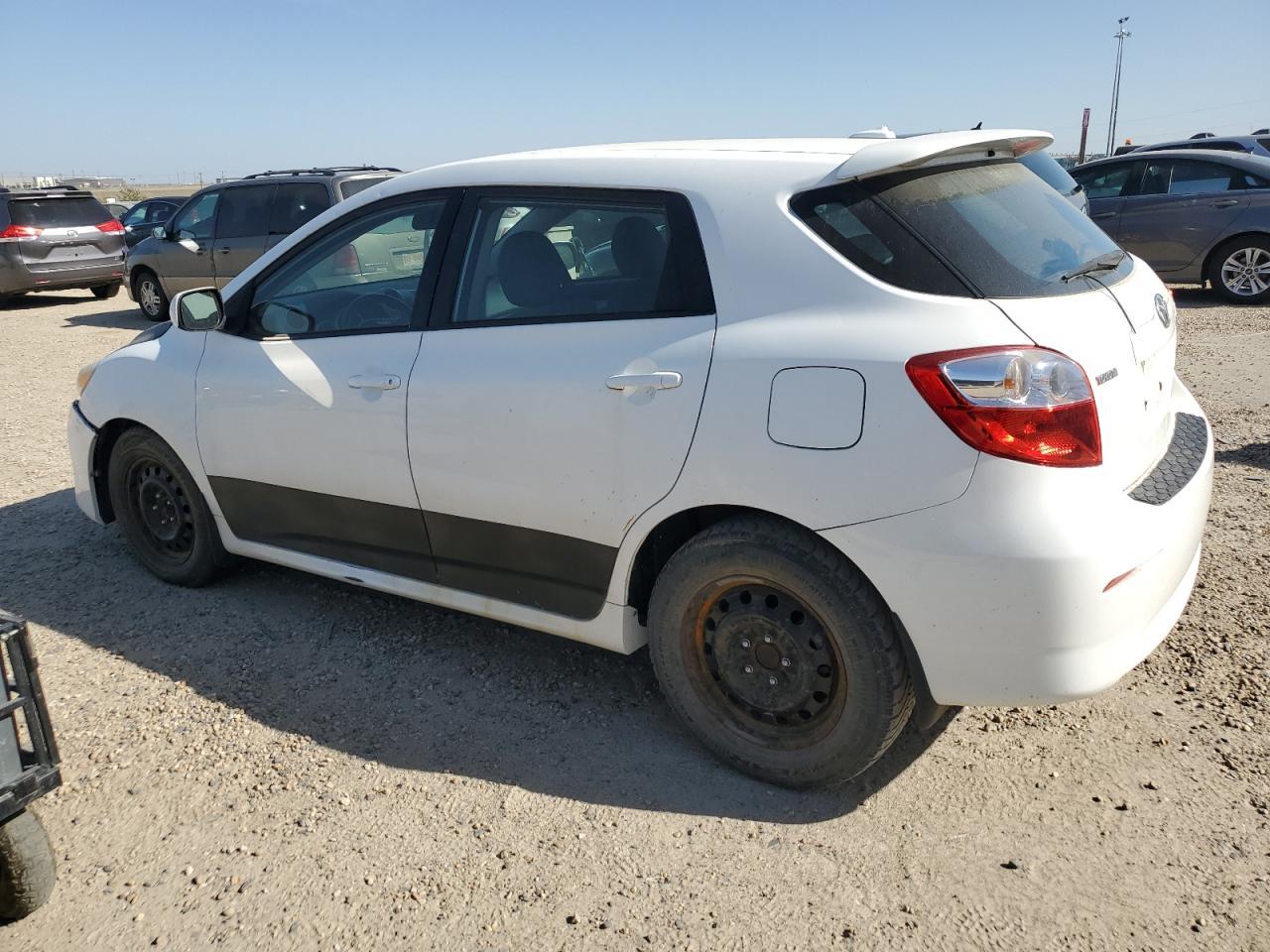 2010 Toyota Matrix - Image 2