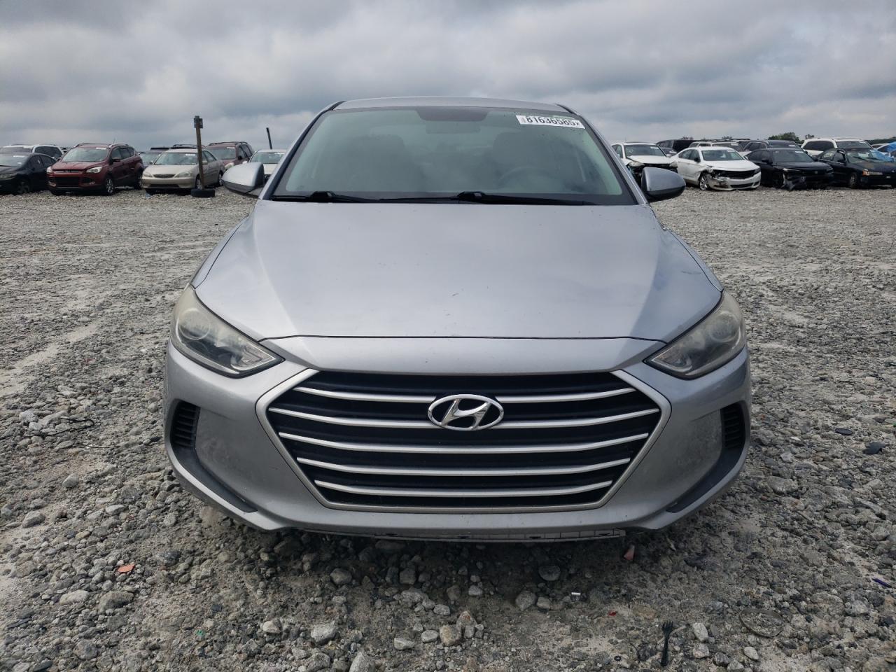 2017 Hyundai Elantra Se - Image 5