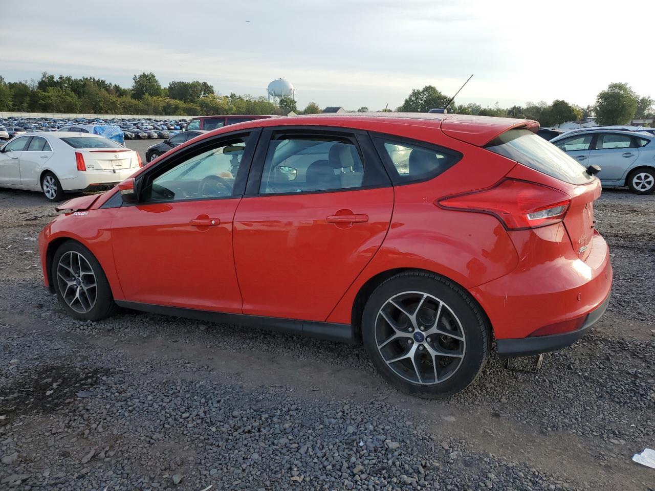 2017 Ford Focus Sel - Image 2