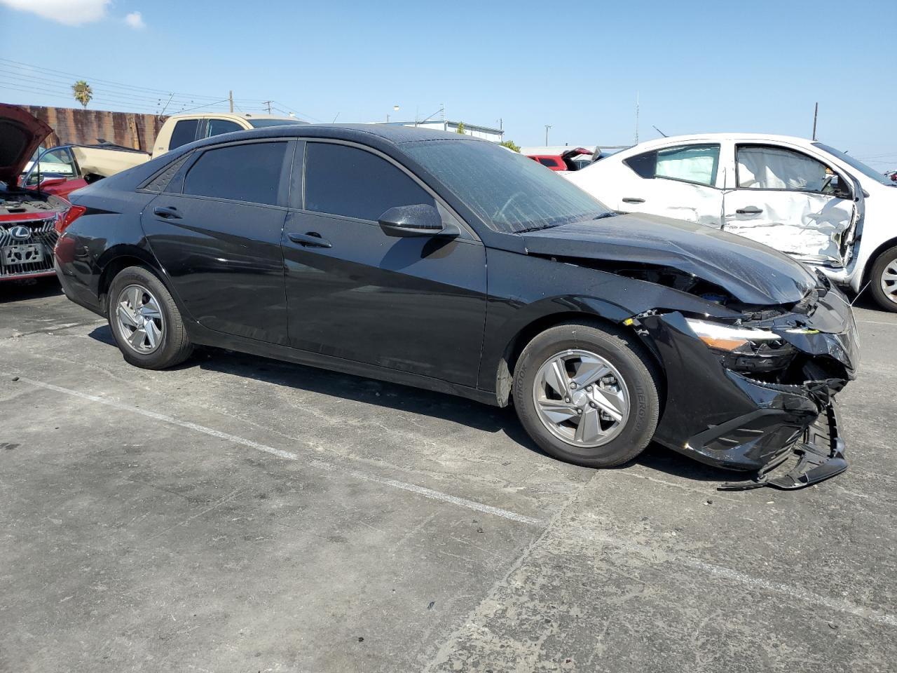 2025 Hyundai Elantra Se - Фото 4