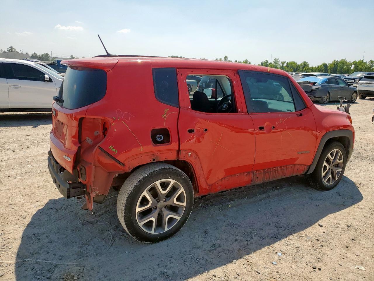 2015 Jeep Renegade Latitude - Фото 3