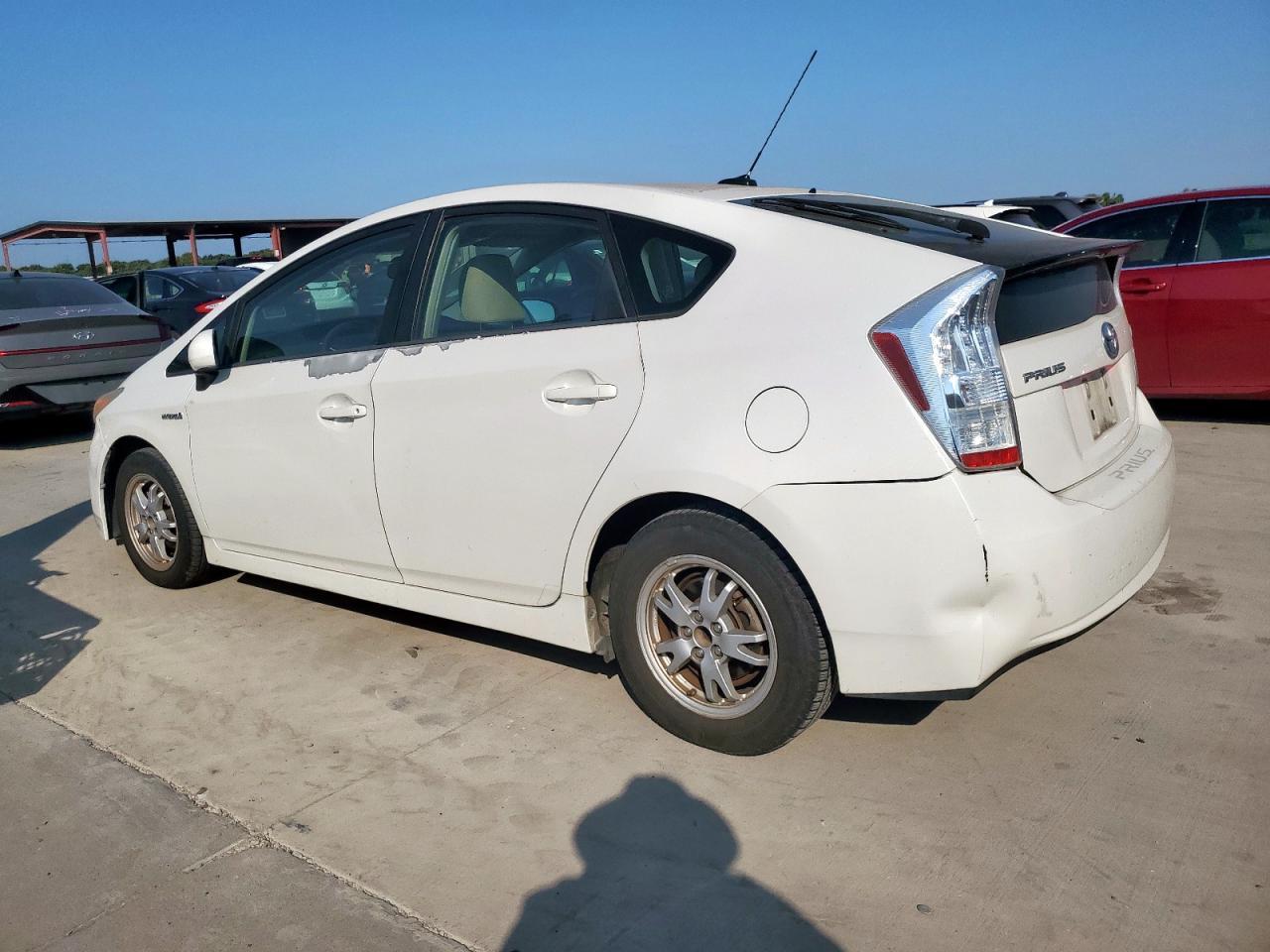 2010 Toyota Prius - Image 2