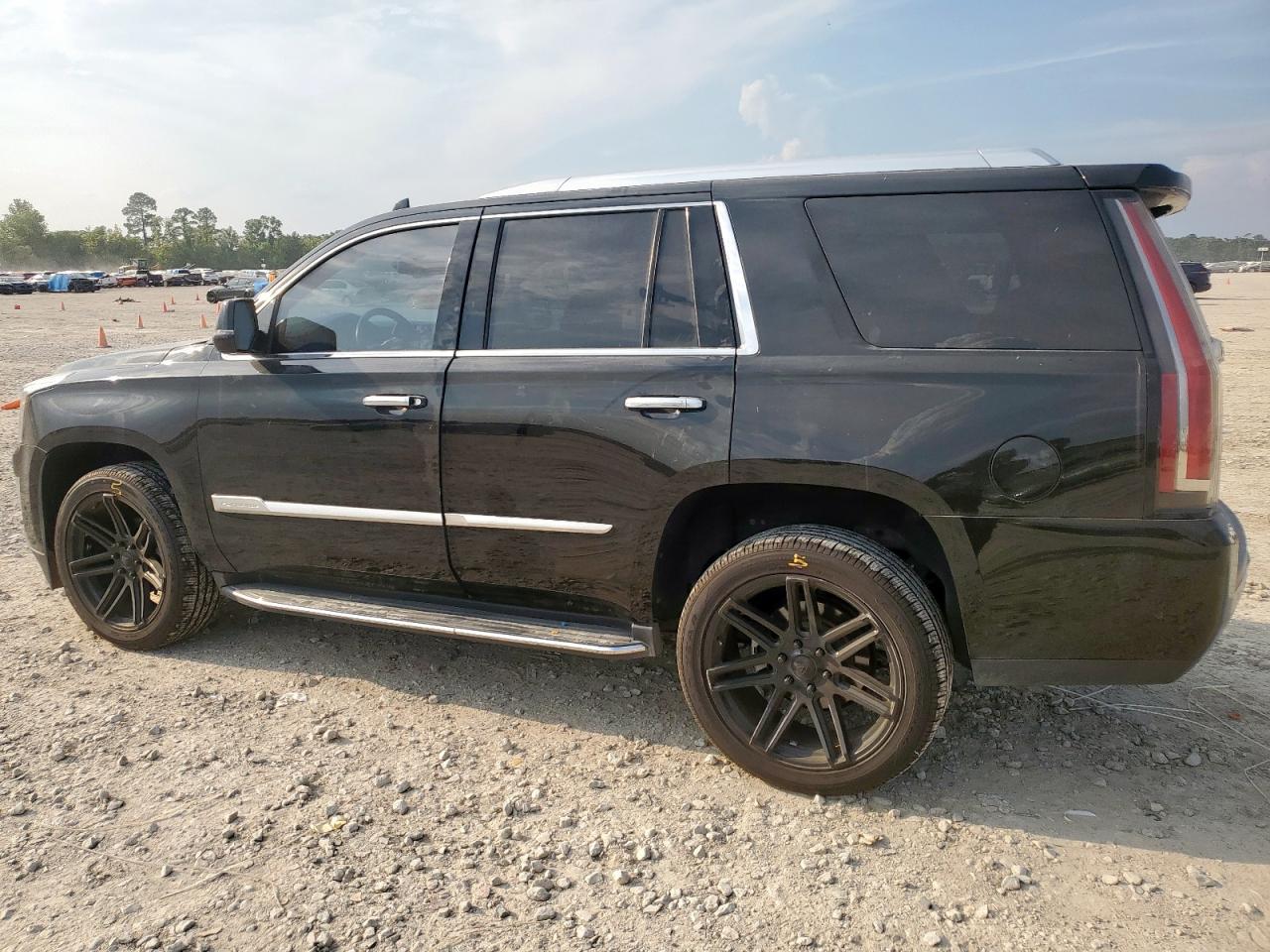 2018 Cadillac Escalade - Image 2