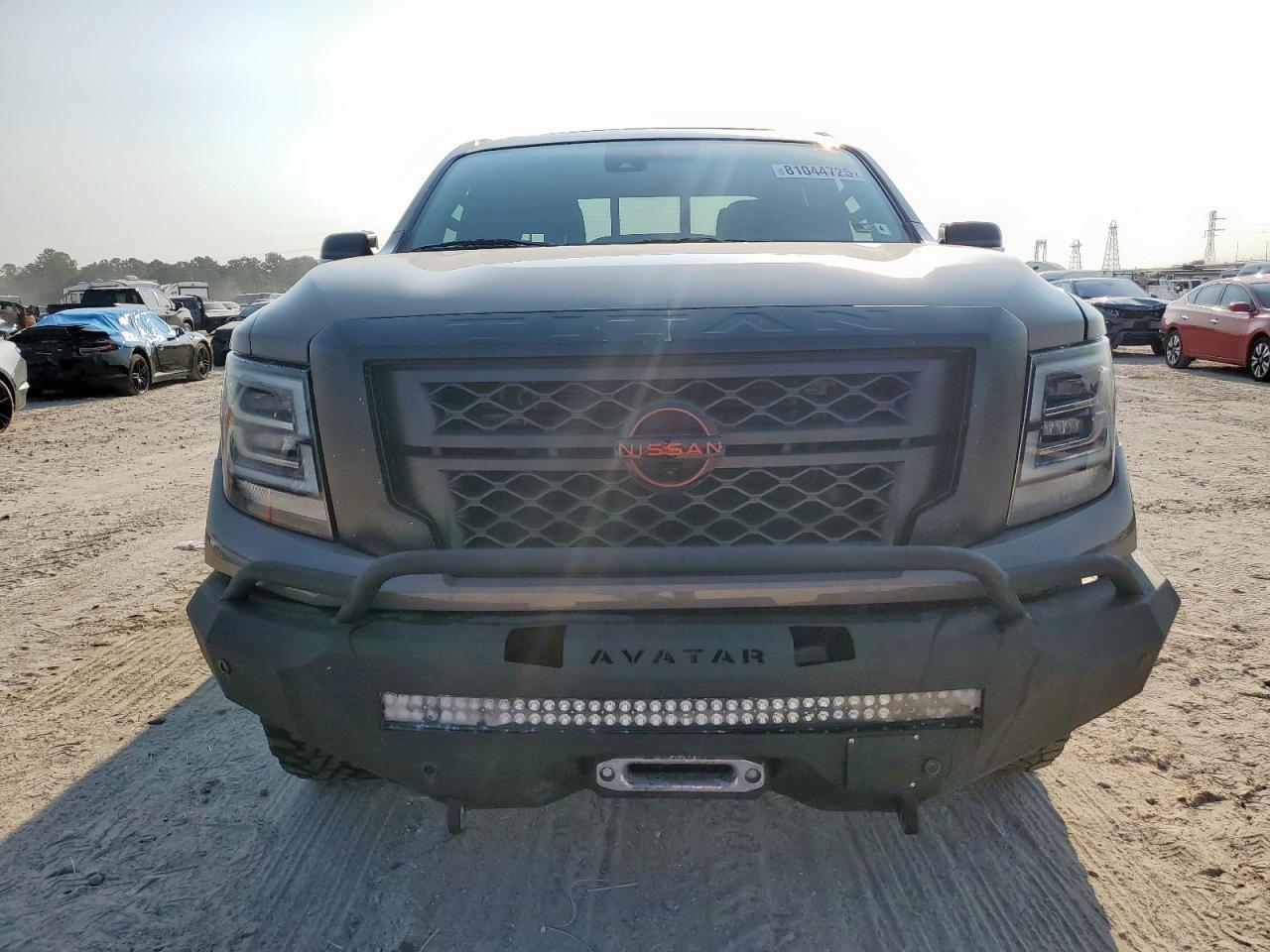 2023 Nissan Titan Sv - Фото 5