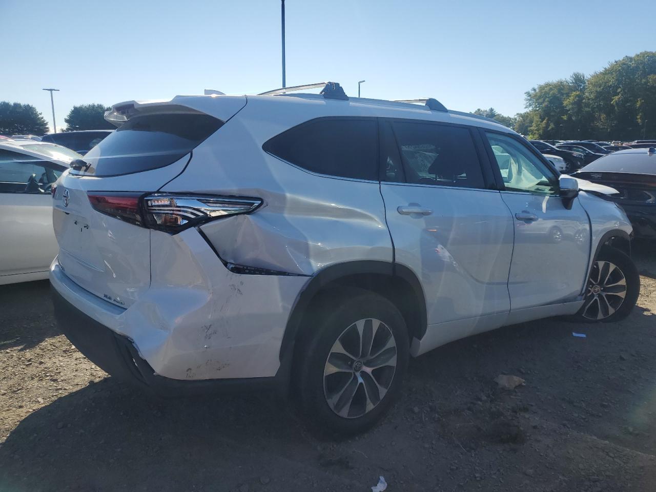 2022 Toyota Highlander Xle - Фото 3