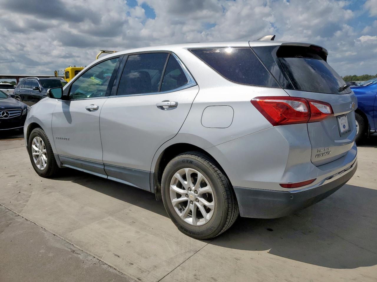 2018 Chevrolet Equinox Lt - Фото 2