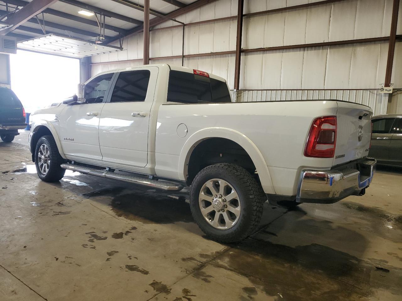 2022 Ram 2500 Laramie - Фото 2