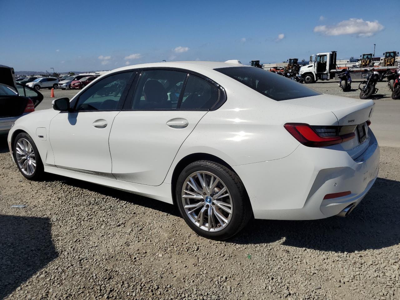 2023 BMW 330E - Image 2