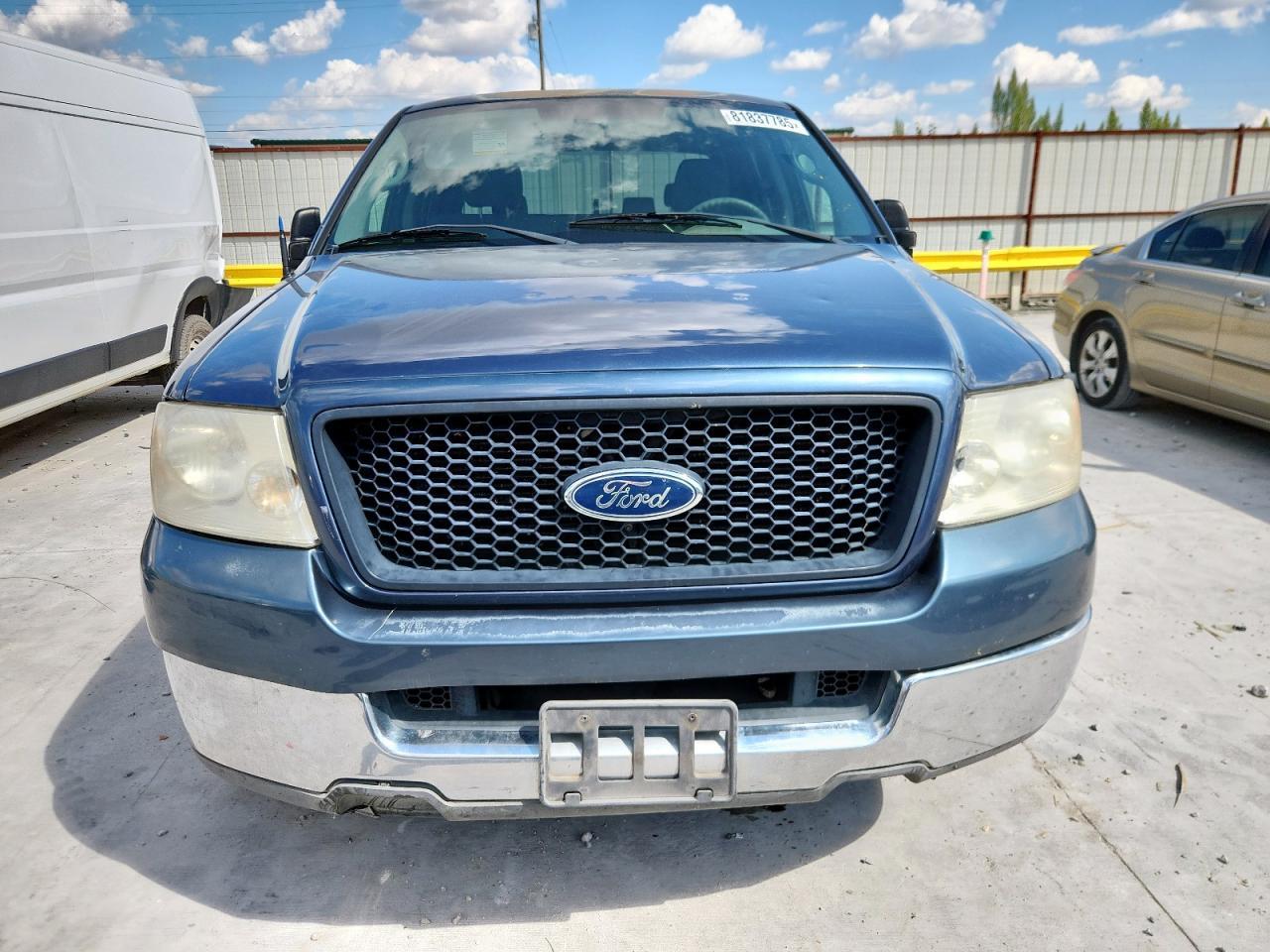 2004 Ford F150 Supercrew - Image 5