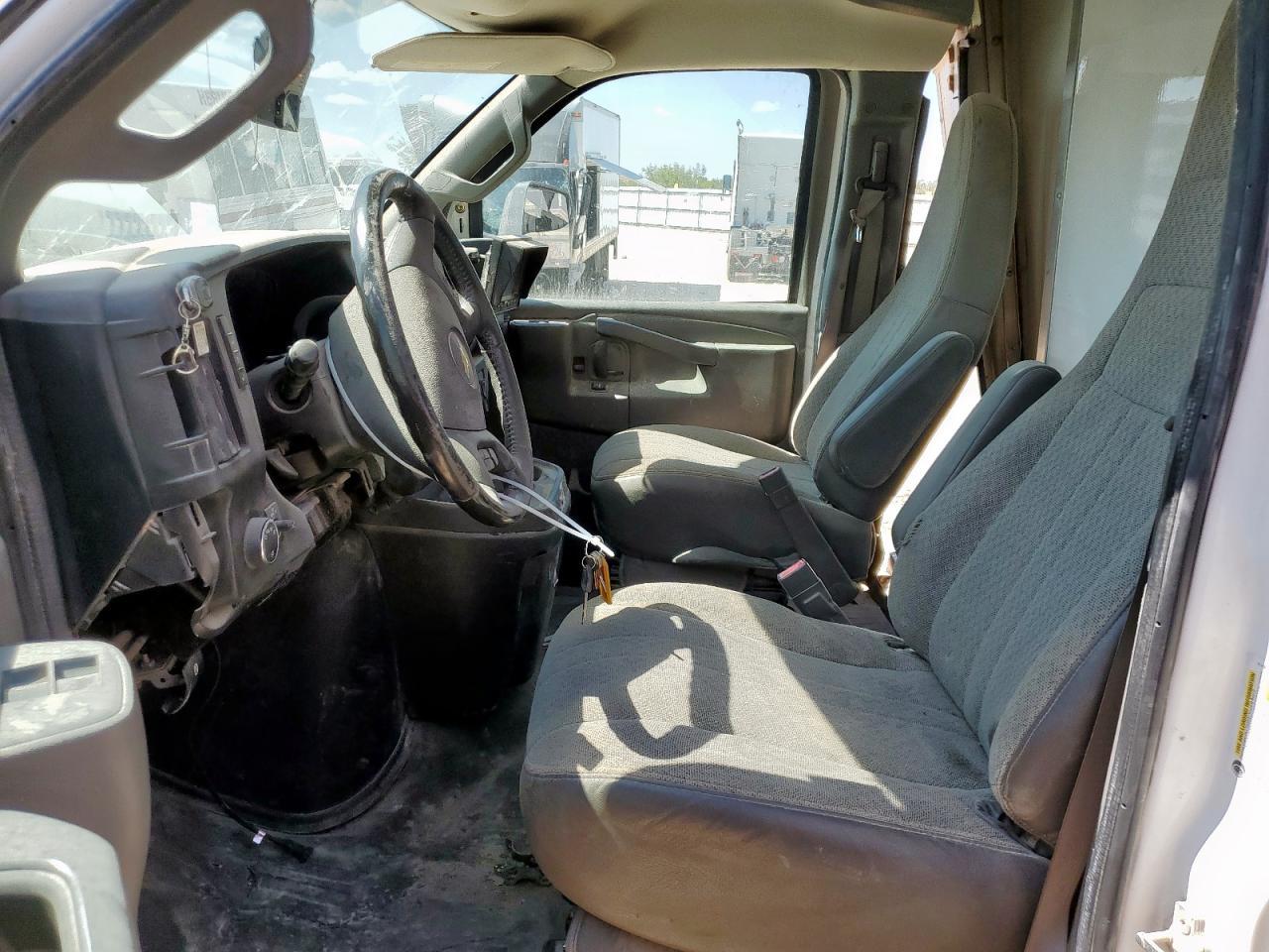 2021 Chevrolet Express G3500 - Фото 7