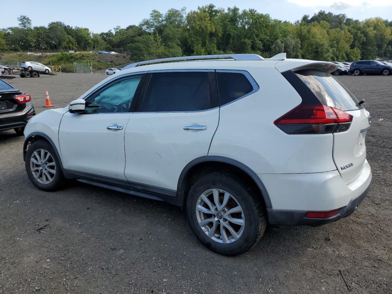 2018 Nissan Rogue S - Фото 2