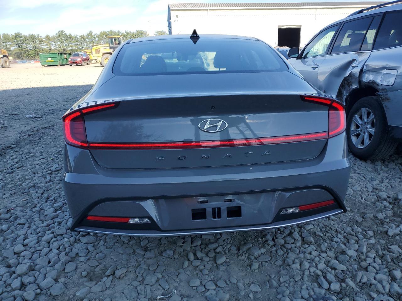 2022 Hyundai Sonata Se - Image 6