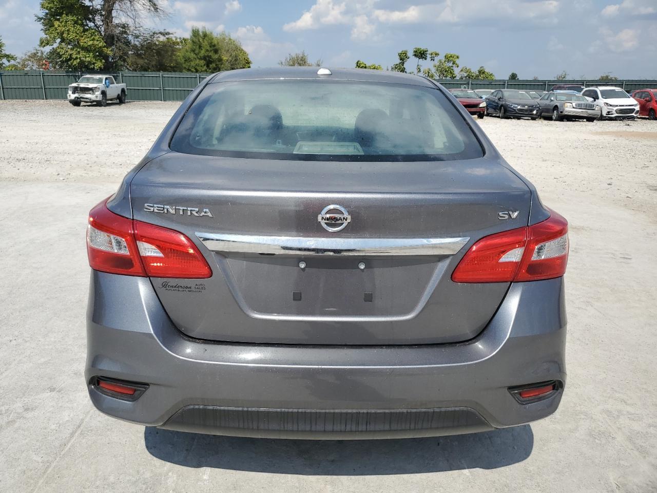 2019 Nissan Sentra S - Фото 6