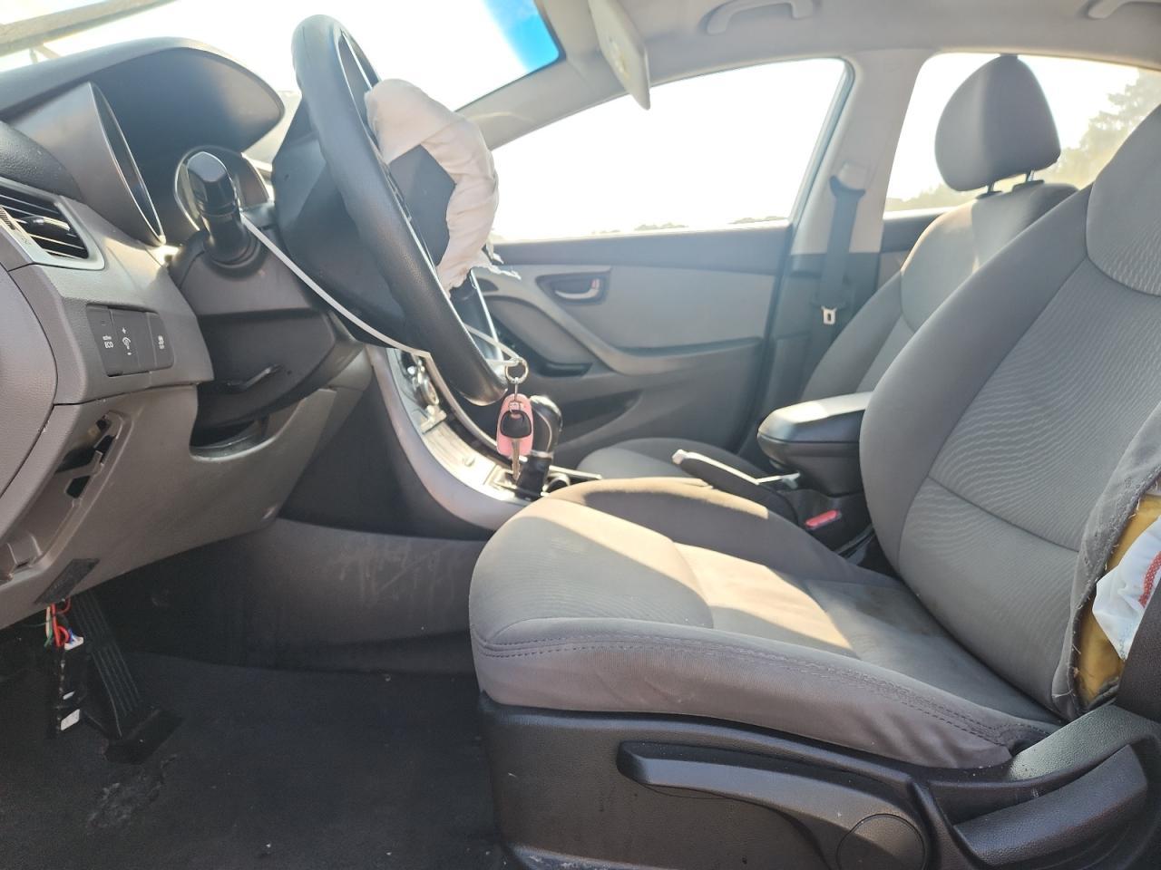 2016 Hyundai Elantra Se - Фото 7