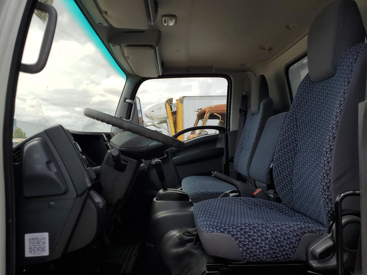 2025 Isuzu Npr Hd - Image 7