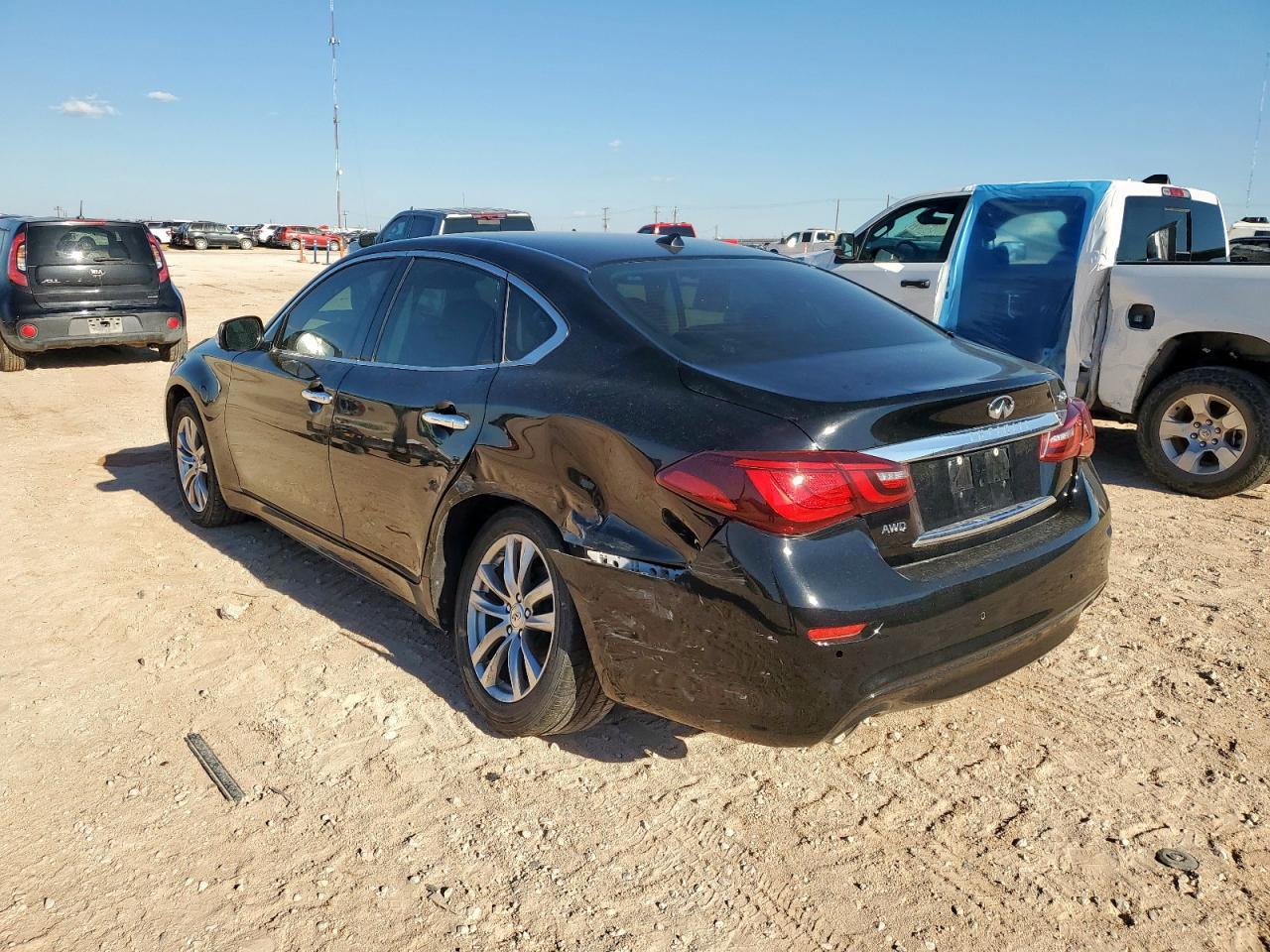 2018 Infiniti Q70 3.7 Luxe - Фото 2