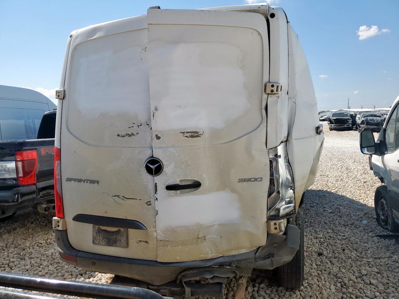2019 Mercedes-Benz Sprinter 2500/3500 - Image 6
