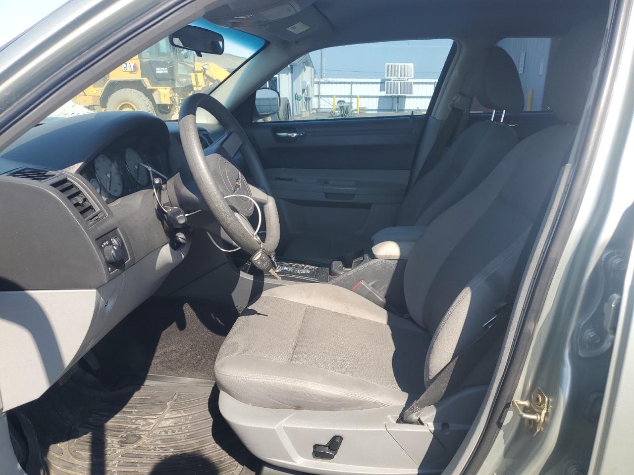 2006 Chrysler 300 - Image 7