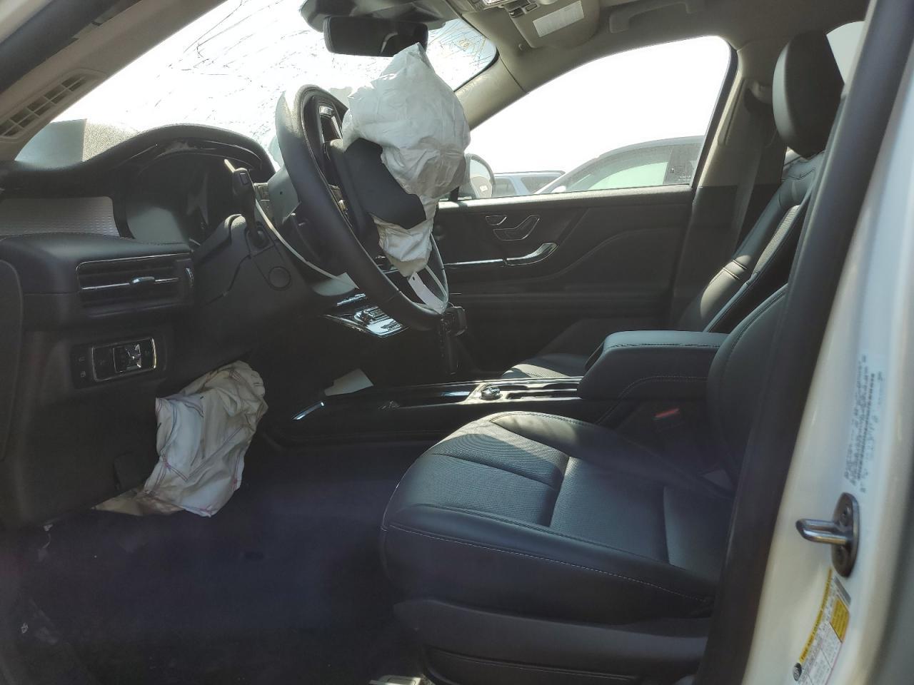 2025 Lincoln Corsair Grand Touring - Image 7