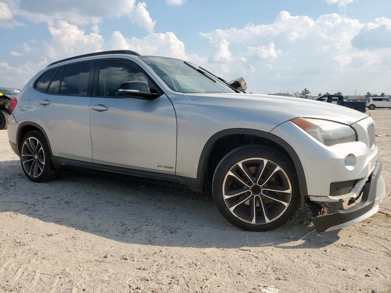 2015 BMW X1 Sdrive28I - Фото 4