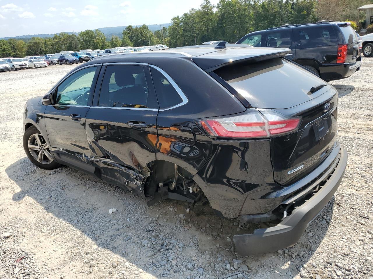 2019 Ford Edge Sel - Image 2