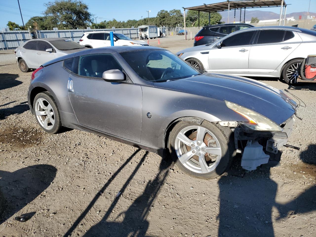 2010 Nissan 370Z - Фото 4