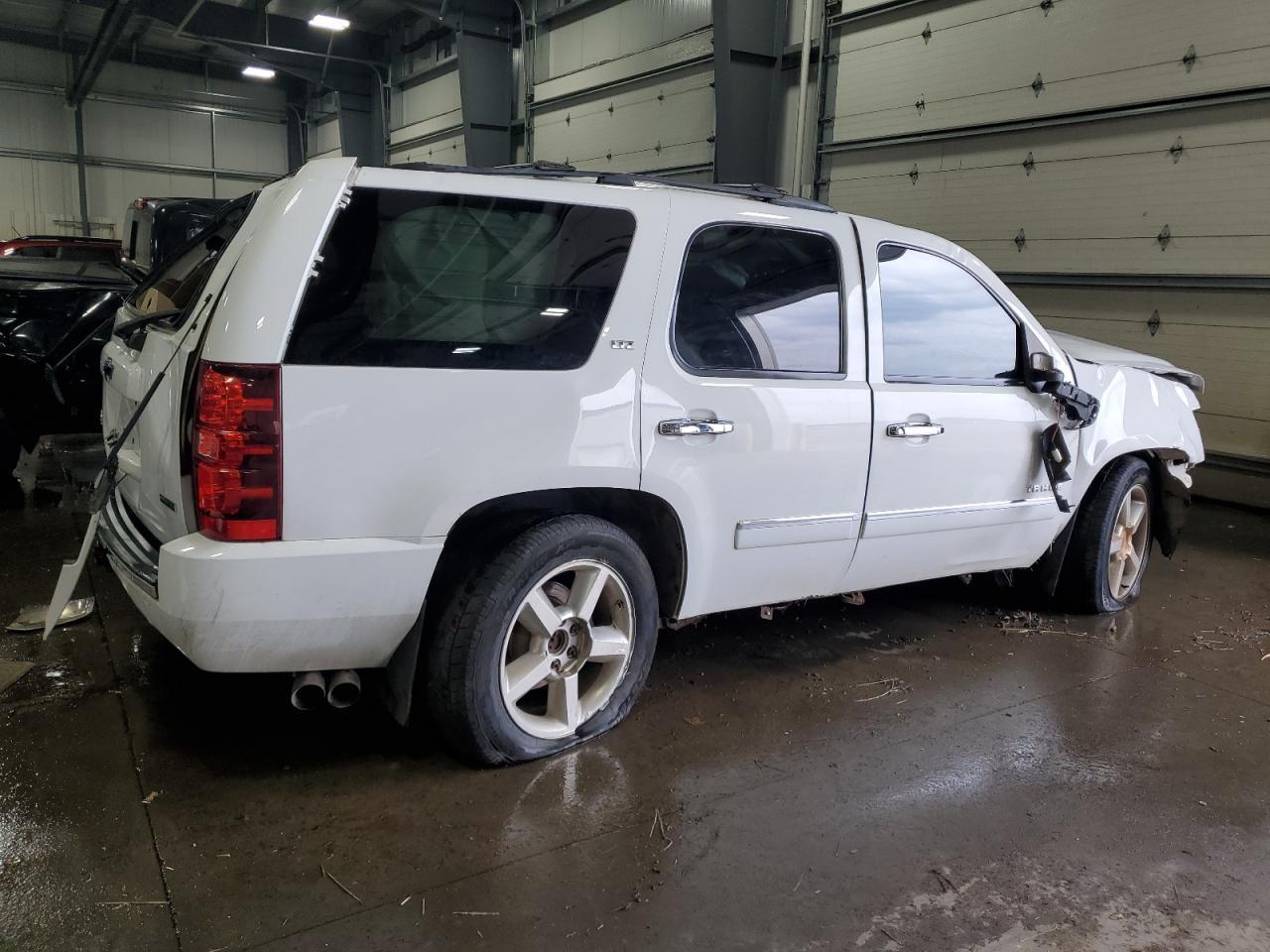 2011 Chevrolet Tahoe K1500 Ltz - Image 3