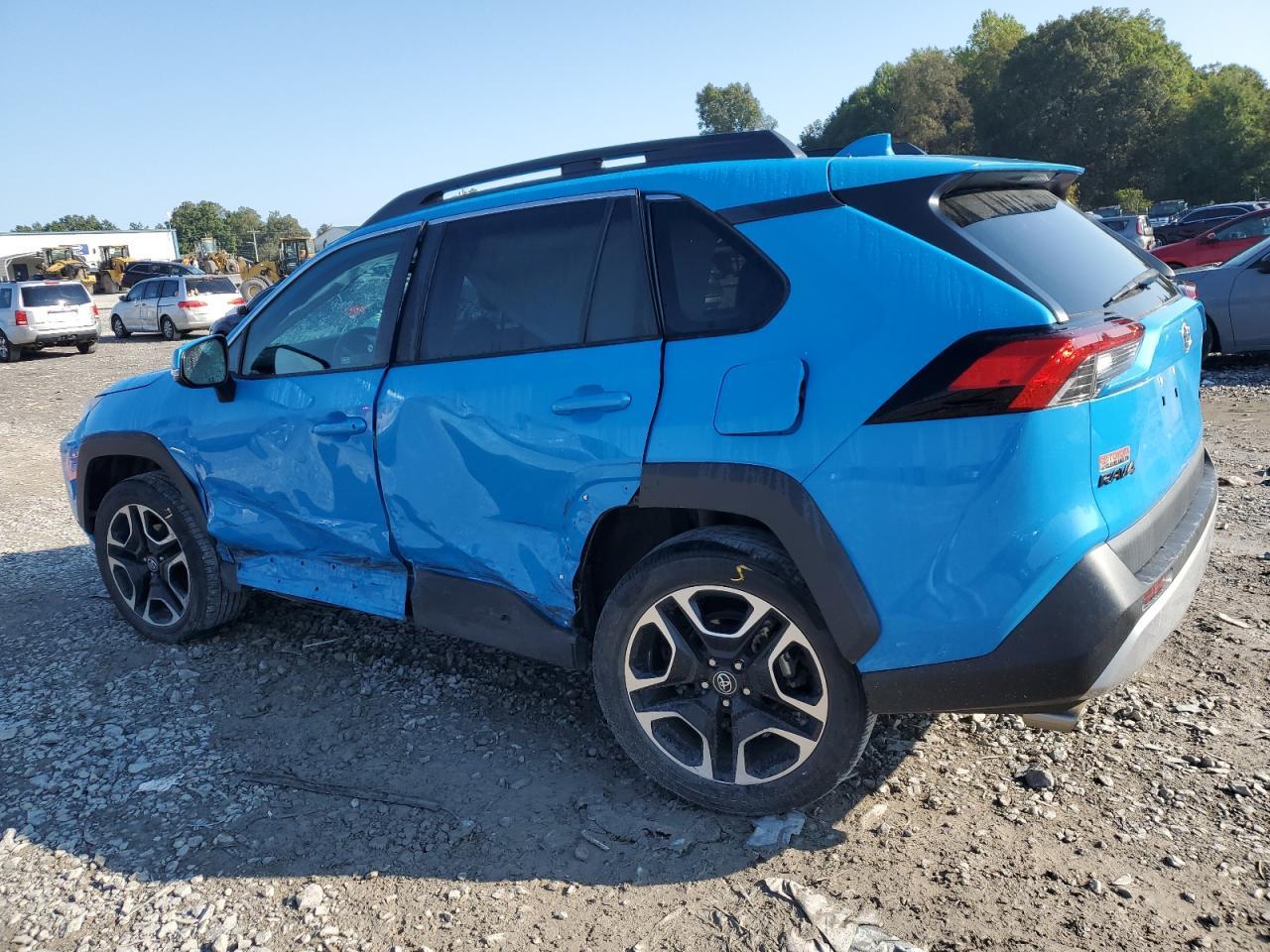 2020 Toyota Rav4 Adventure - Фото 2