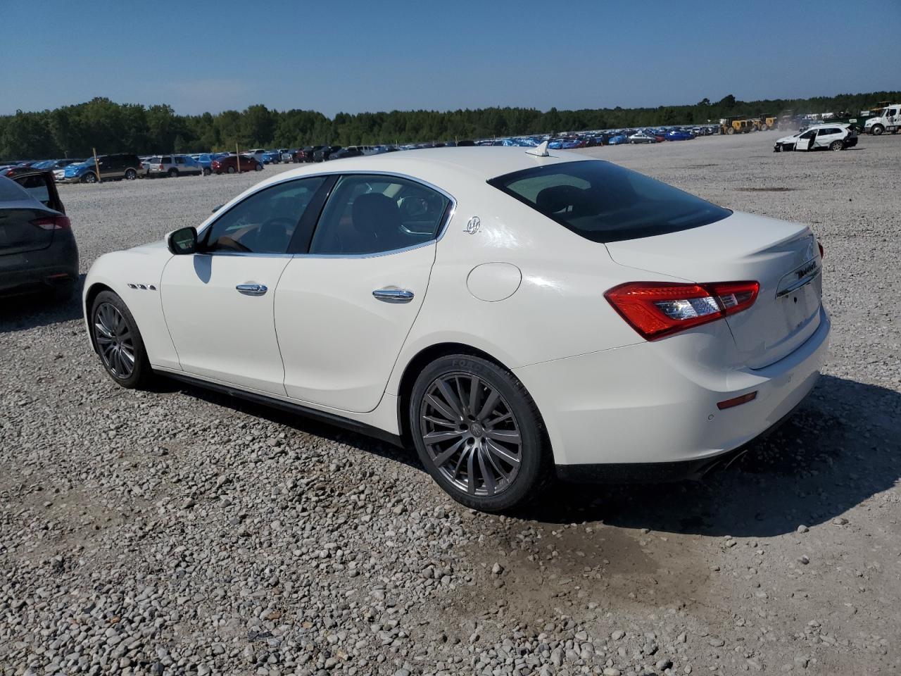 2017 Maserati Ghibli Luxury - Фото 2