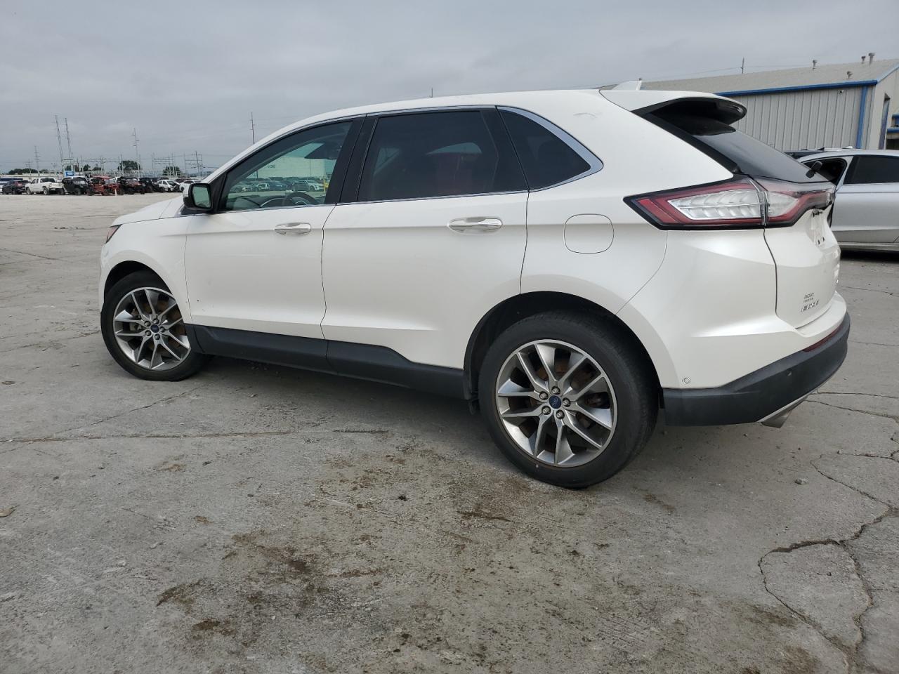 2015 Ford Edge Titanium - Фото 2