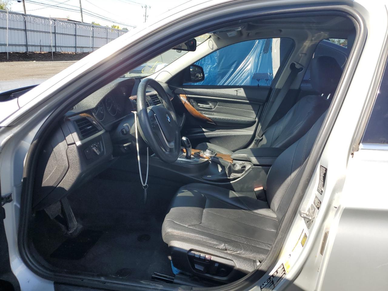 2013 BMW 328 Xi Sulev - Image 7