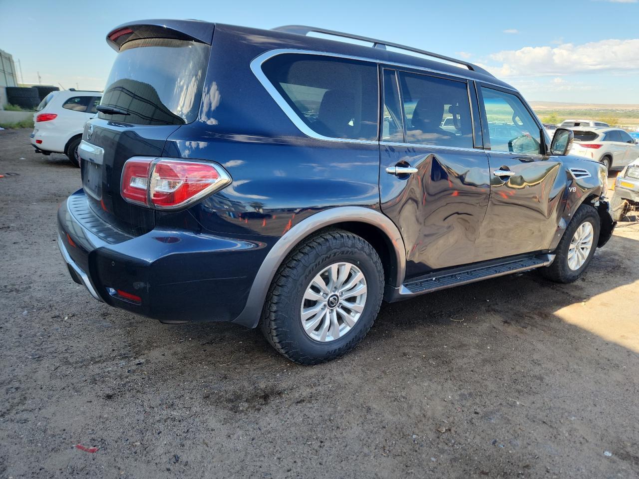 2020 Nissan Armada Sv - Image 3