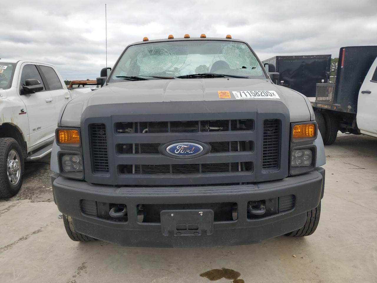 2009 Ford F450 Super Duty - Image 5