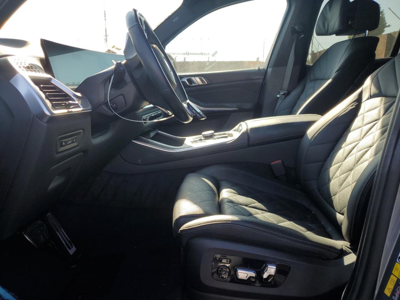 2024 BMW X5 xDrive50E - Image 7