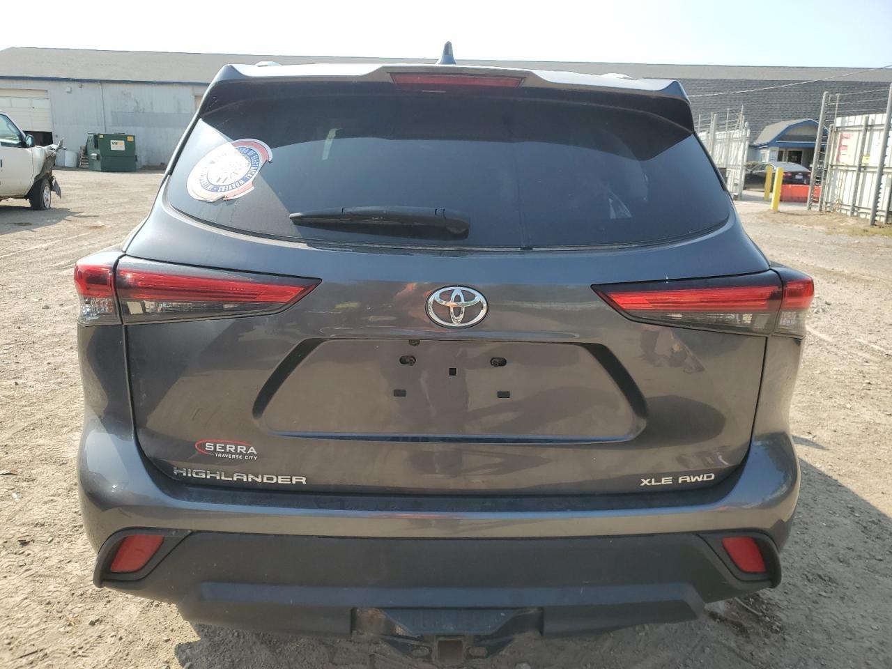 2022 Toyota Highlander Xle Xle - Image 6