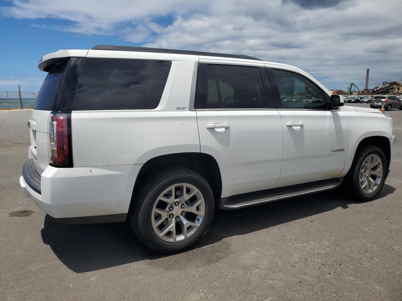 2016 GMC Yukon Slt - Фото 3
