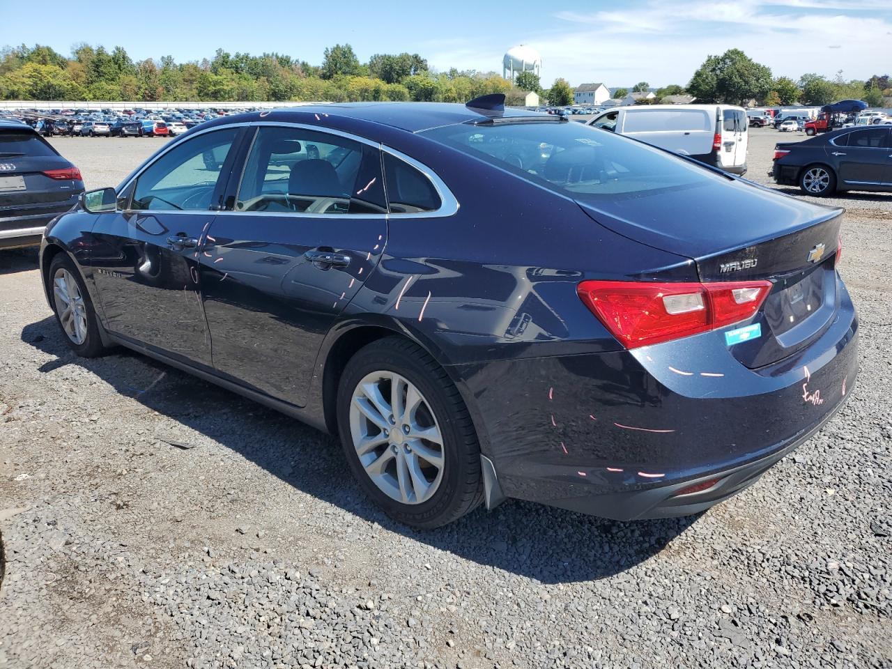 2016 Chevrolet Malibu Lt - Image 2